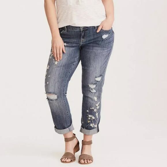 Torrid Premium Boyfriend Jeans Medium Wash with Floral Embroidery Mid Rise Denim - Picture 6 of 9